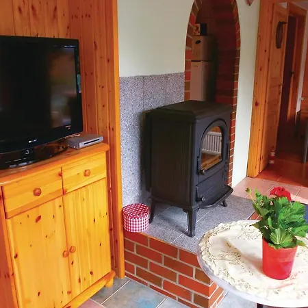 Ferienhaus Two-bedroom Holiday With A Fireplace 04 Biendorf