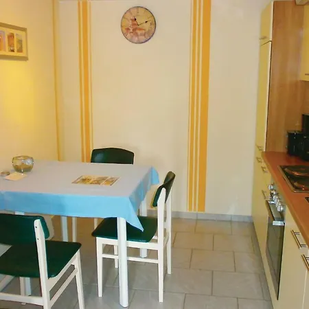 Two-bedroom Holiday With A Fireplace 04 *